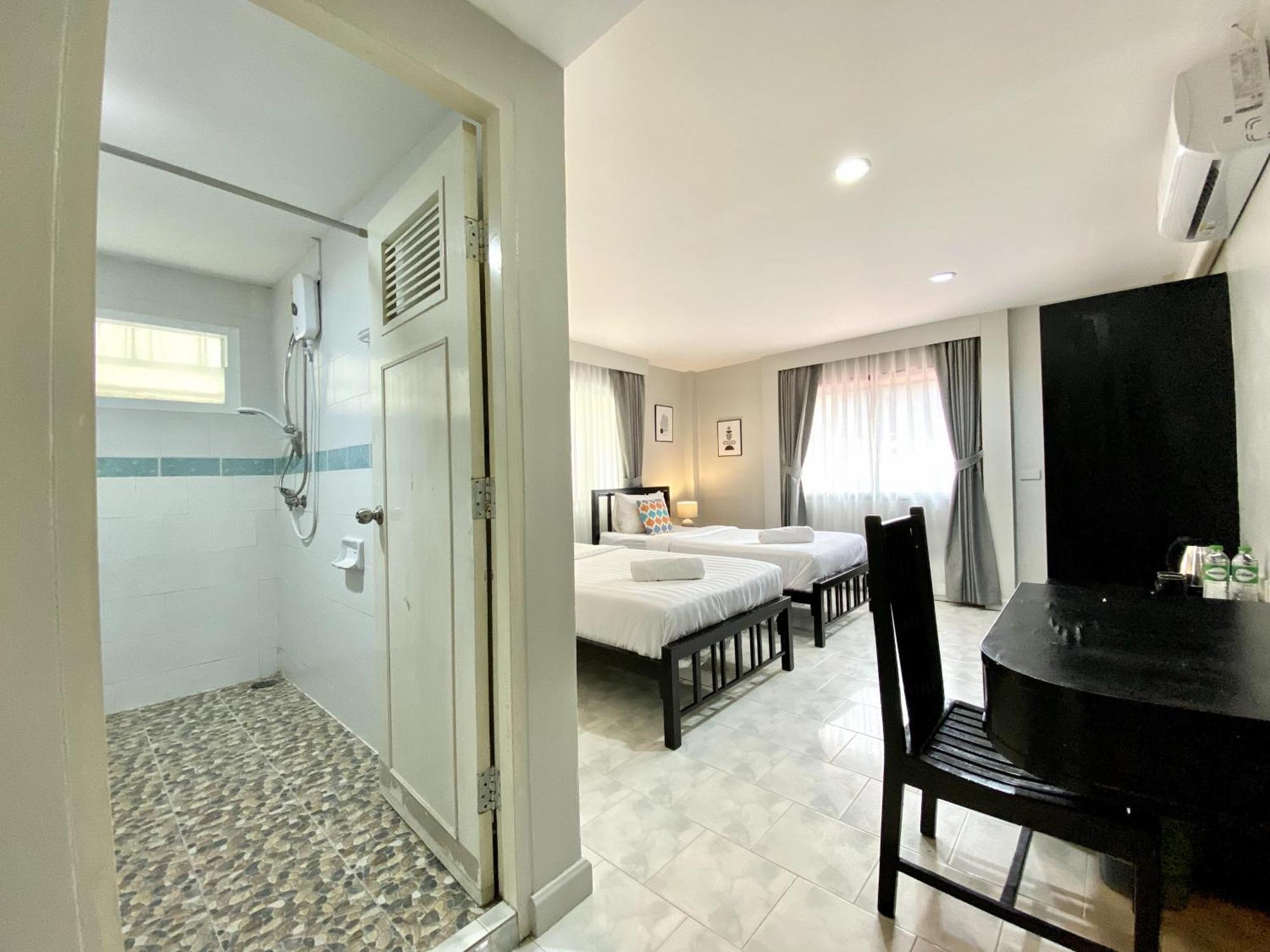 Beachwalk Minotel Patong Ngoại thất bức ảnh