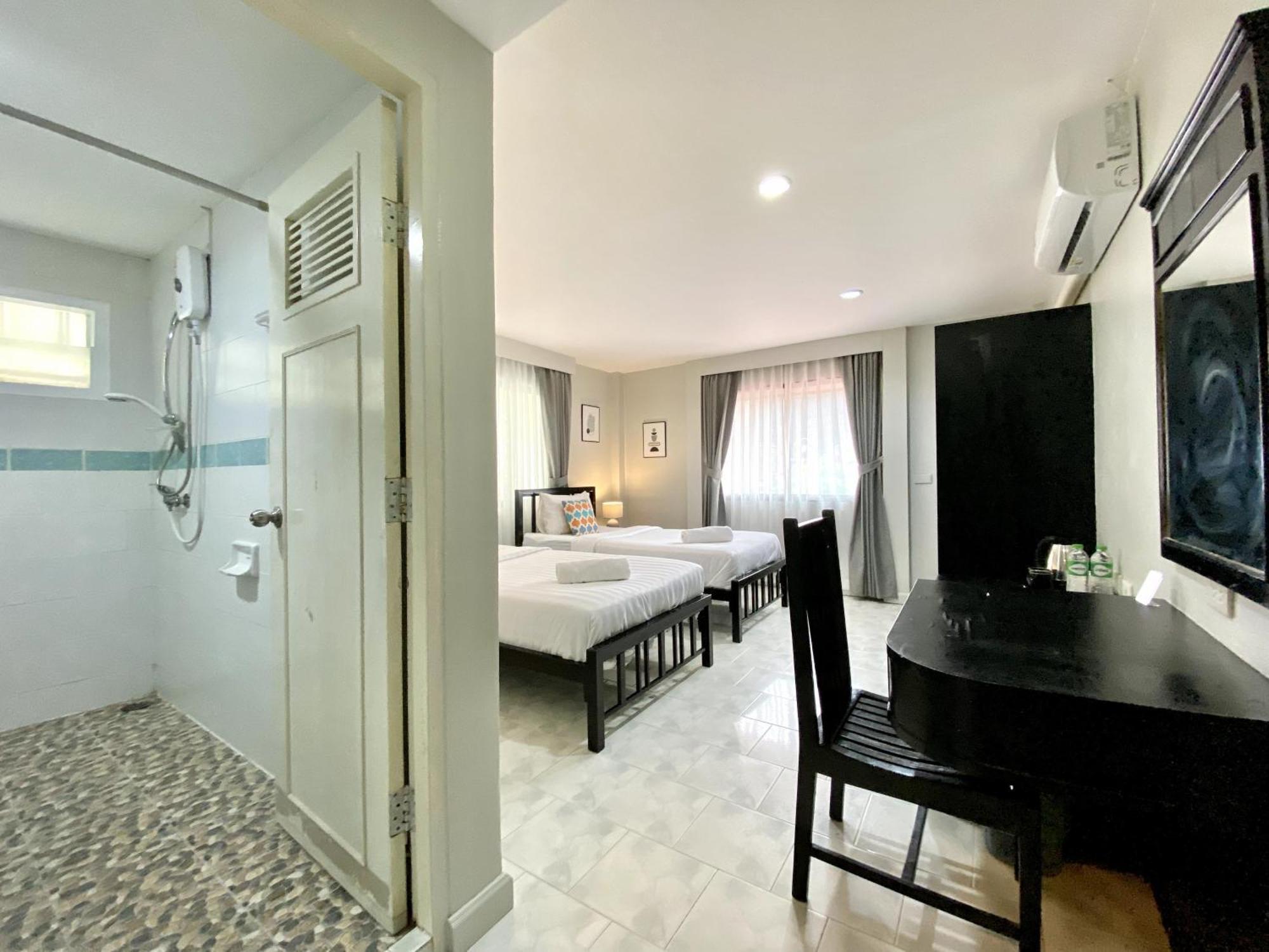 Beachwalk Minotel Patong Ngoại thất bức ảnh